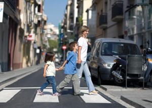peatones y niños concientizar